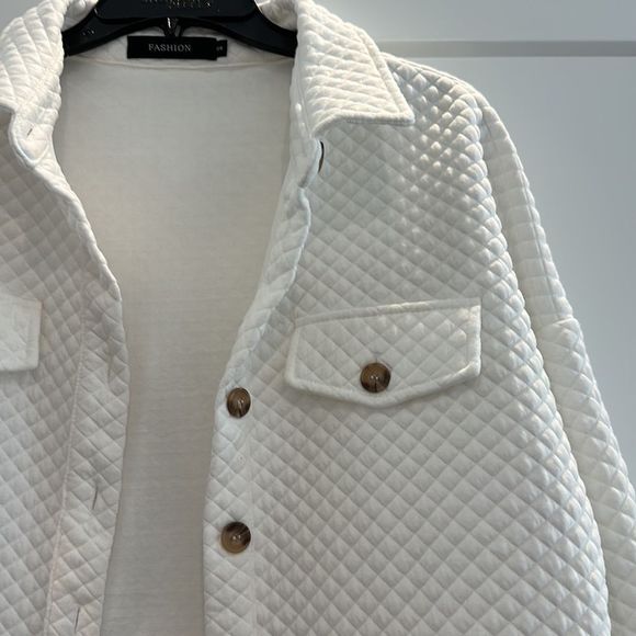 White Quilted Shacket - Picture 2 of 4